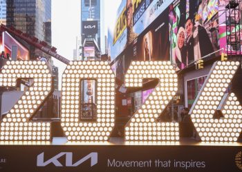 Neoyorquinos dan la bienvenida a los números para el 2026