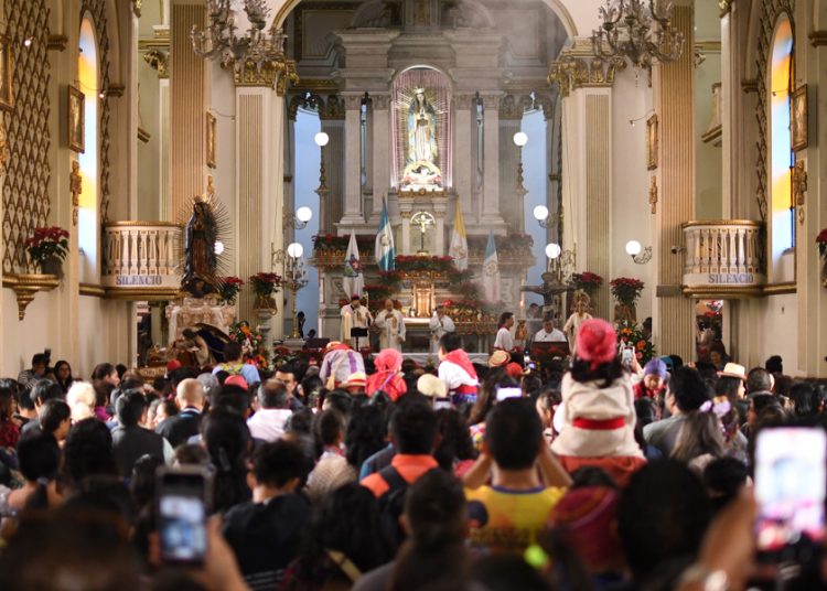 Guatemala se vuelca en fe y color ante la Virgen de Guadalupe