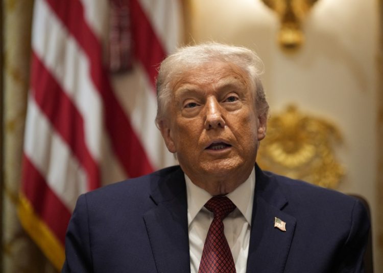 Trump critica multa de la UE a X
