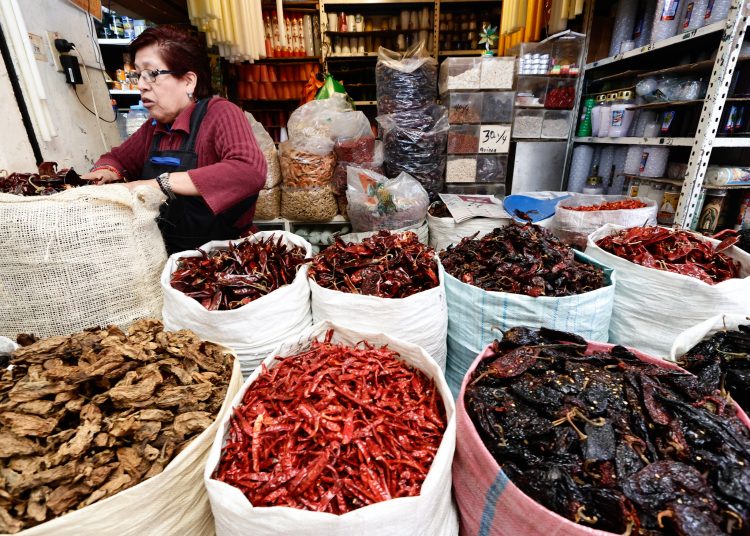 Avala Comisión del Congreso exhorto para verificar básculas en mercados y tianguis durante la temporada decembrina