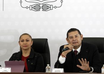 En 2026 se construirán carreteras para conectar la Sierra Negra y la Mixteca: Alejandro Armenta