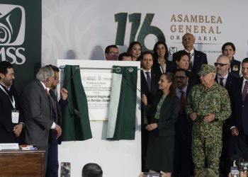 Trabajar para servir, guía de la esencia del IMSS y de la 4T (Video)