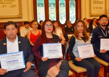 Ayuntamiento reconoce a agentes en favor de la igualdad sustantiva
