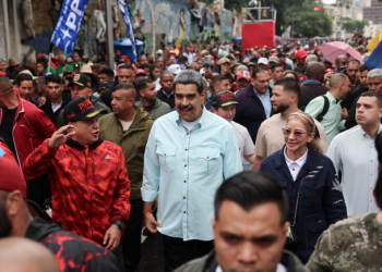Maduro pide estar preparados para “partirle los dientes” a Estados Unidos