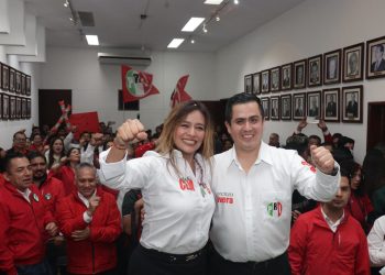 Xitlalic Ceja y Lorenzo Rivera se registraron para renovar la dirigencia del PRI en Puebla