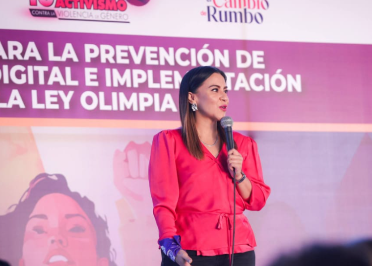Olimpia Coral imparte conferencia en San Andrés Cholula