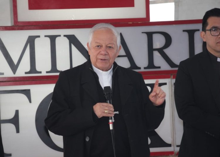 El Vaticano determinará al sucesor de monseñor Víctor Sánchez Espinosa