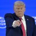 Trump defiende aranceles y afirma que EE.UU. “mantiene el mundo a flote”