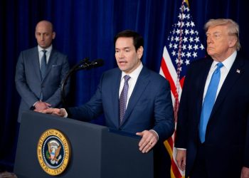 Equipo de Trump reportará al Congreso sobre Maduro