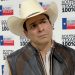 Bobby Pulido busca el voto de los latinos en Texas