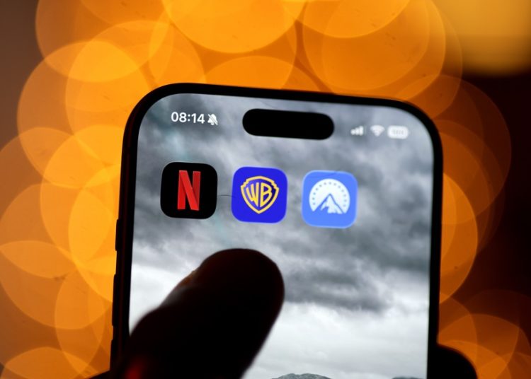 Warner rechaza oferta de Paramount y apuesta por fusión con Netflix