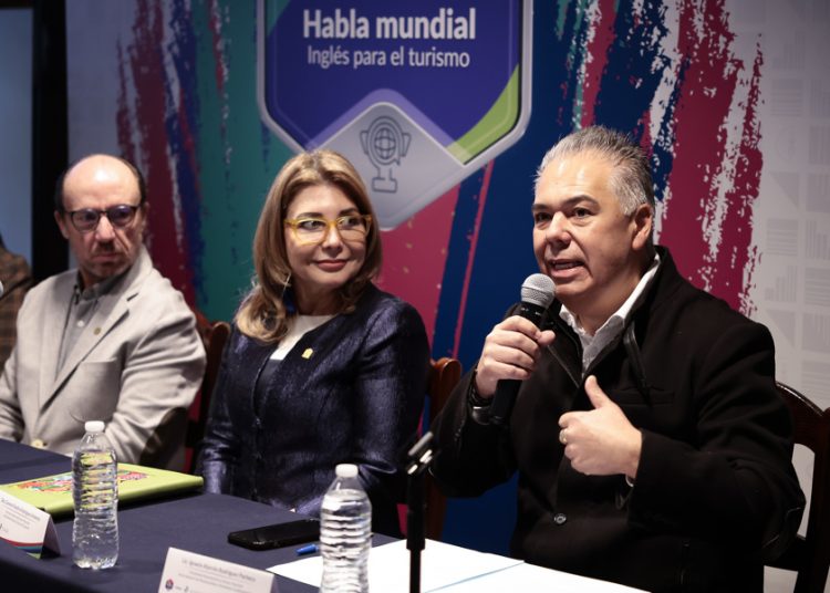 México lanza programa de formación en inglés en restaurantes y hoteles