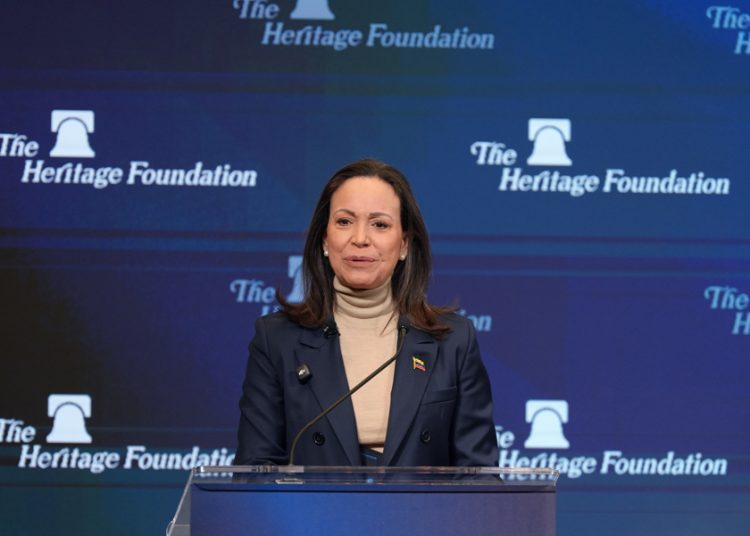 Machado dice que Delcy Rodríguez sigue órdenes de Trump