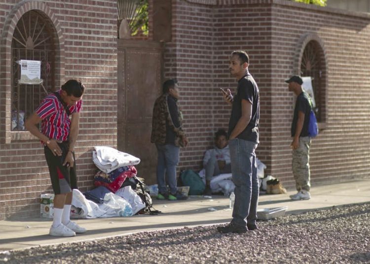 Un juez de EE.UU. suspende temporalmente las detenciones de refugiados en Minnesota