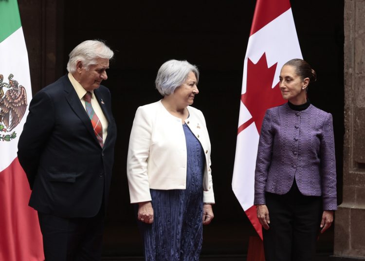 Sheinbaum recibe a gobernadora de Canadá