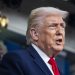 Trump dice que podría involucrar a Machado en Venezuela