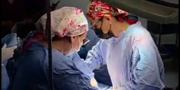 Un bebé y una nena fueron los primeros pequeños en nacer en Puebla durante los primeros minutos del primer día del 2026 en el IMSS
