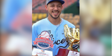 Cristhian Adames conquista el Guante de Oro y es Veterano del Año en RD