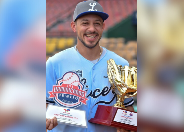 Cristhian Adames conquista el Guante de Oro y es Veterano del Año en RD
