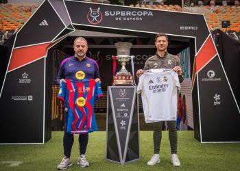 Flick y Xabi posan juntos en la previa de la final de la Supercopa