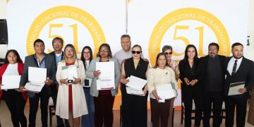 SNTE 51 reconoce a personal PAAE destacado