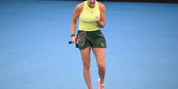 Sabalenka va por el título en Brisbane
