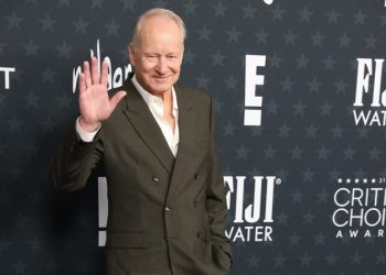 Stellan Skarsgård gana el Globo de Oro a mejor actor de reparto