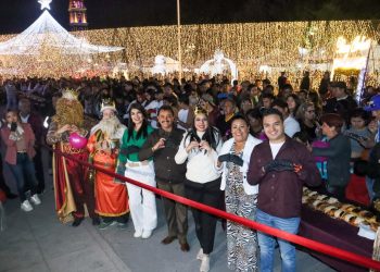 Tonantzin Fernández encabeza entrega de más de 30 mil juguetes en San Pedro Cholula