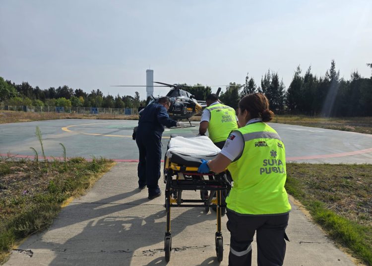 Con Ambulancia Aérea, gobierno estatal agiliza atención medica a menor