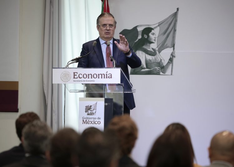 Secretario de Economía retoma diálogo comercial en EE.UU.