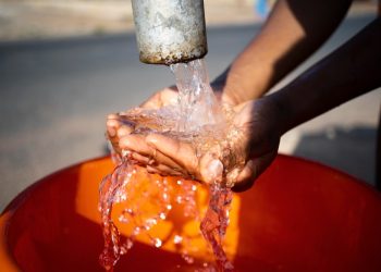 Vecinos de Misiones de San Francisco exigen agua potable y freno a nuevos pozos