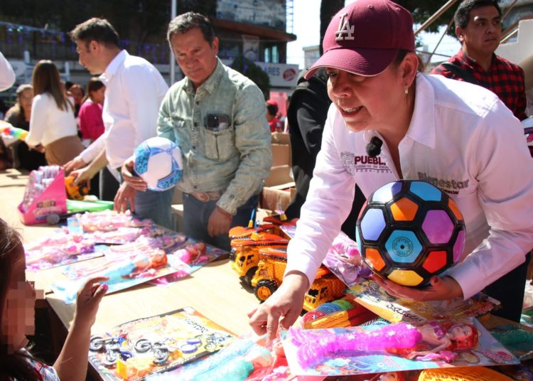 Reyes Magos también construyen bienestar en Puebla: Laura Artemisa