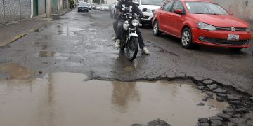 Puebla tapará 220 mil baches en 2026