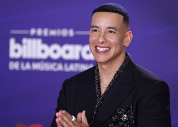 Yankee y J Castle estrenan nueva versión de “Colgando en tus manos”