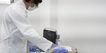 Nora Merino propone reducir jornadas de residentes de Medicina