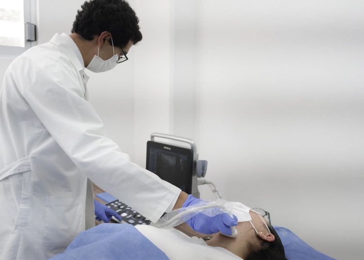 Nora Merino propone reducir jornadas de residentes de Medicina