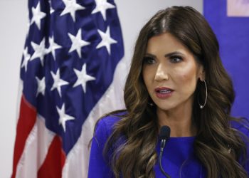 Trump mantiene apoyo a Seguridad Nacional