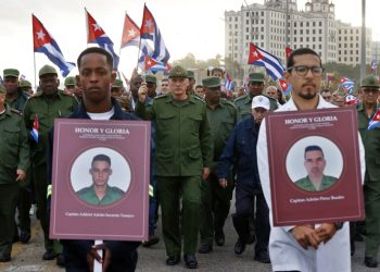 Cuba cierra homenajes póstumos a militares en Venezuela