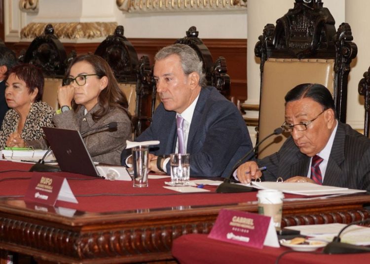 Cabildo avala informes financieros y nueva estructura administrativa