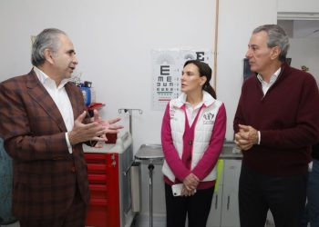 MariElise Budib inicia el año con 60 cirugías gratuitas de cataratas