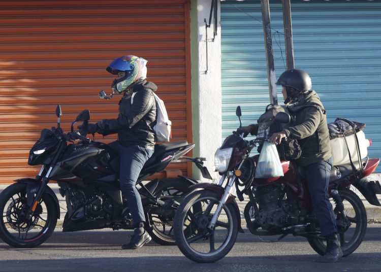 Reforman Ley de Hacienda que regula a las motocicletas en Puebla