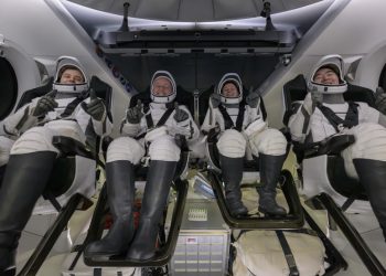 Crew-11 regresa a la Tierra con un astronauta enfermo