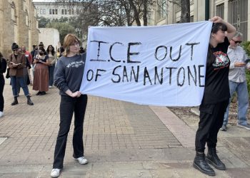 La ciudad con más hispanos de Texas, en tensión por la presencia de ICE
