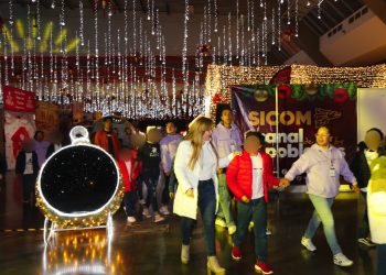 Menores de Casas Sedif conviven en festival navideño Por amor a Puebla