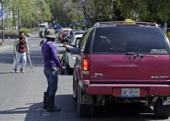 Ayuntamiento descarta regularizar franeleros por amparos