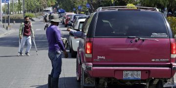 Ayuntamiento descarta regularizar franeleros por amparos