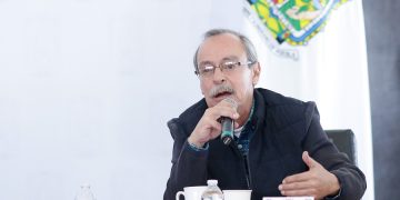Armenta presenta a Fritz Glockner como nuevo titular de Cultura