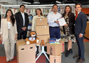 Donación de libros de Anáhuac beneficia a estudiantes del Centro Educativo CRECER