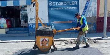 Habrá 3 licitaciones de bacheo este año