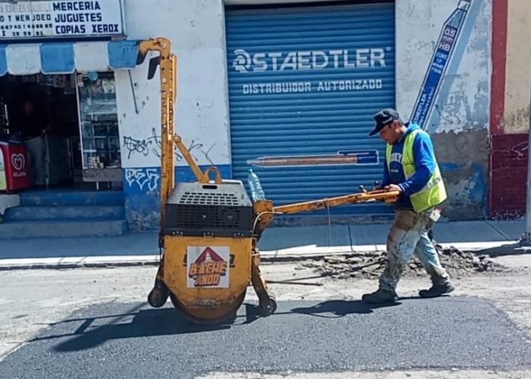 Habrá 3 licitaciones de bacheo este año